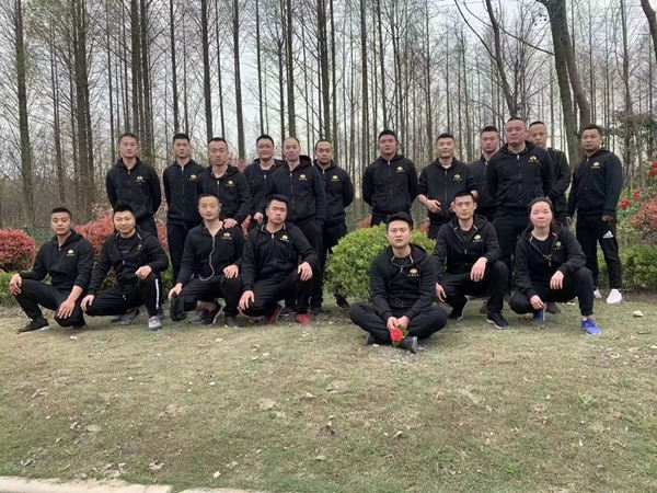 对策与应对，如何提升珠宝店的安全等级：雇佣保镖进行防卫