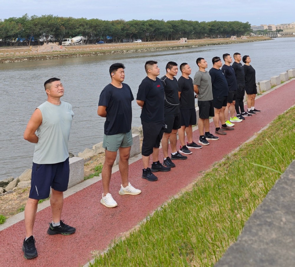 湖北黄石的一家私立学校雇佣黄石寰宇兄弟保镖公司